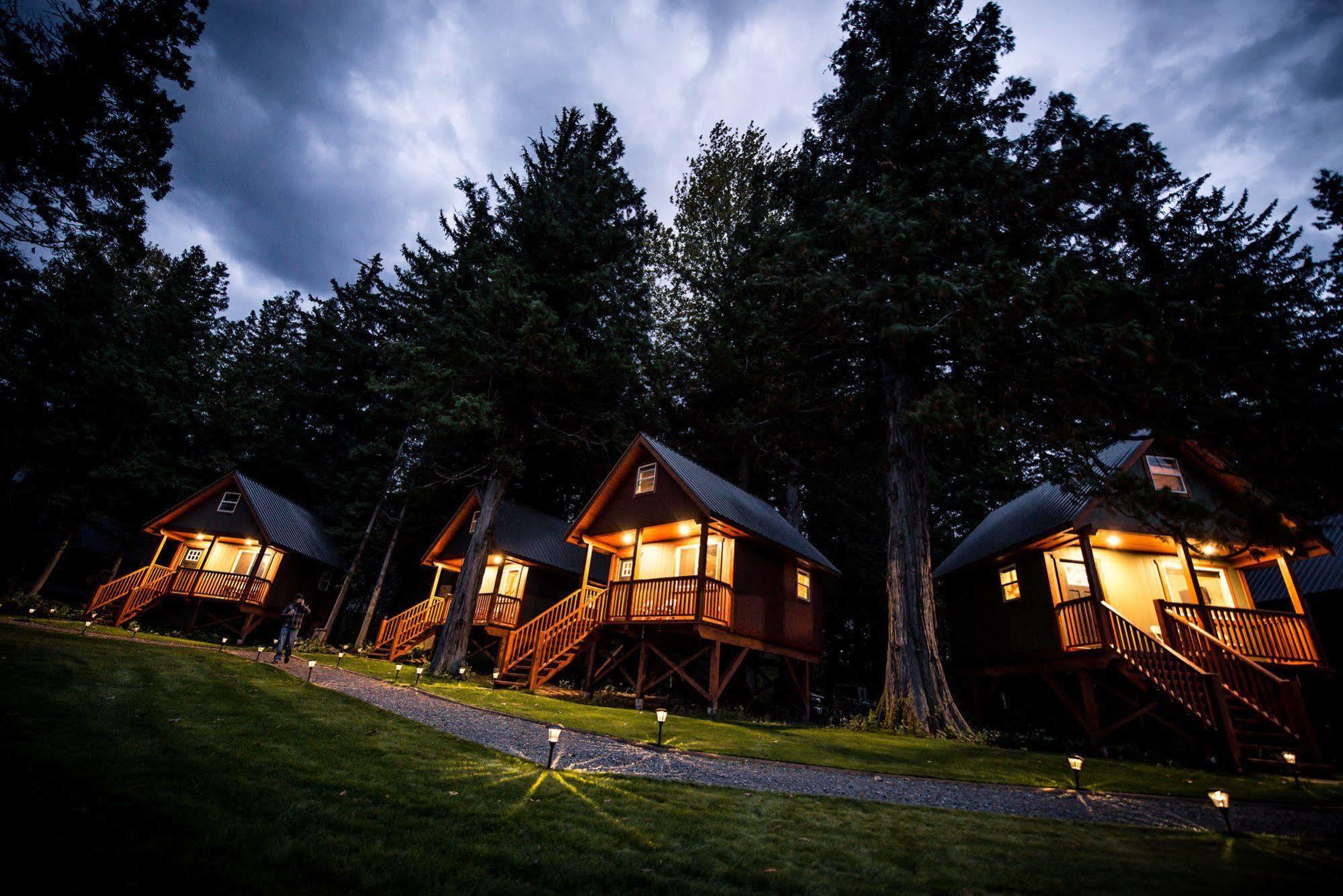 Hidden Acres Farm And Treehouse Resort Terrace Exterior foto